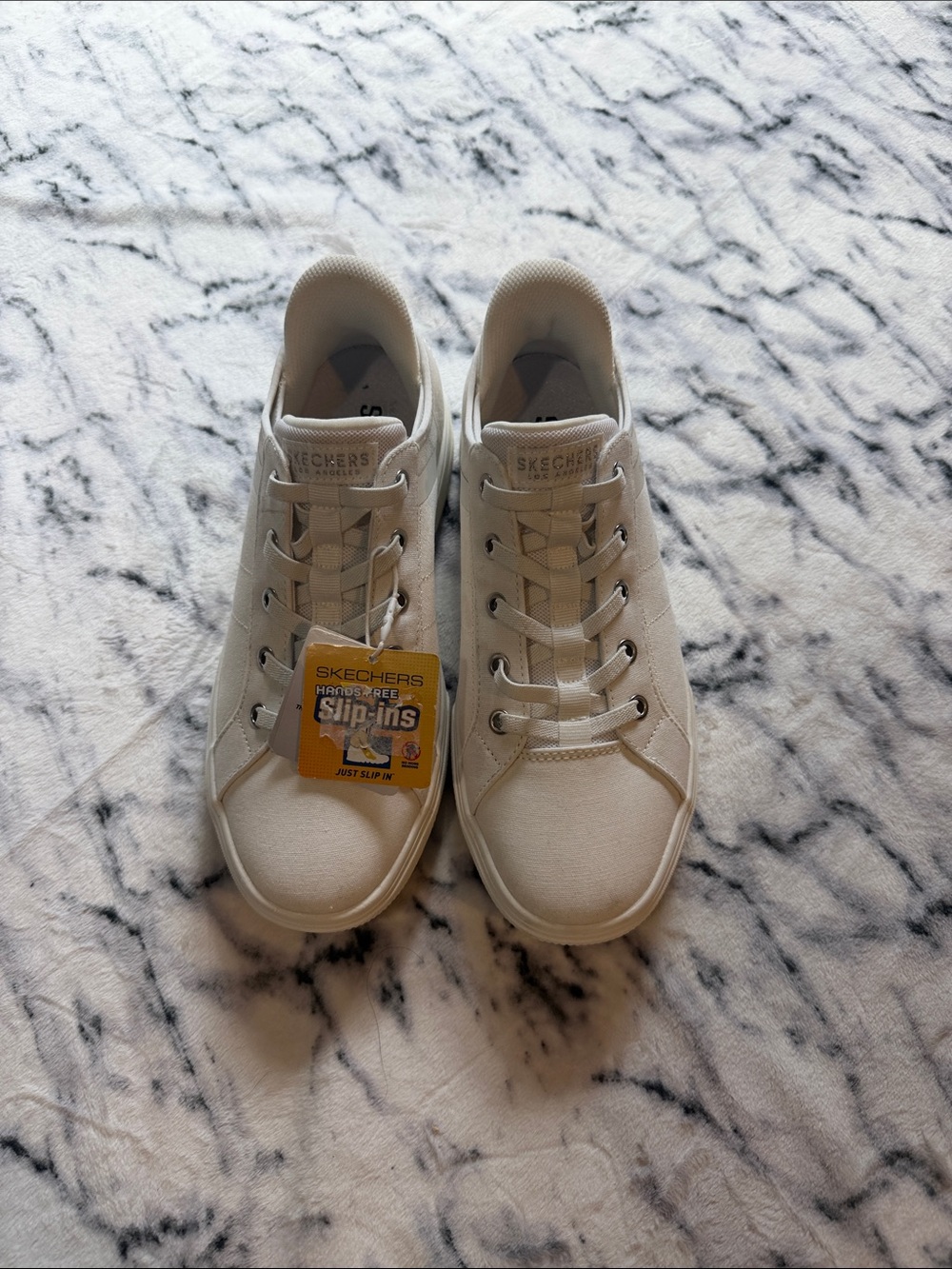 Skechers Women’s Canvas Lace-Up Sneakers Size 8.5.